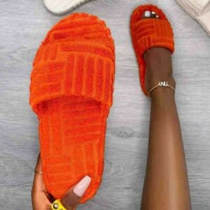 2021 Flat Furry Slippers Thick Sole Open Toe Women Slides